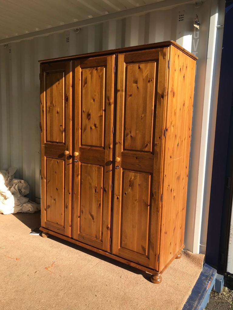 3 Door Wardrobe Ducal Width Is 4 And Half Feet Height Is 6 Feet Cost