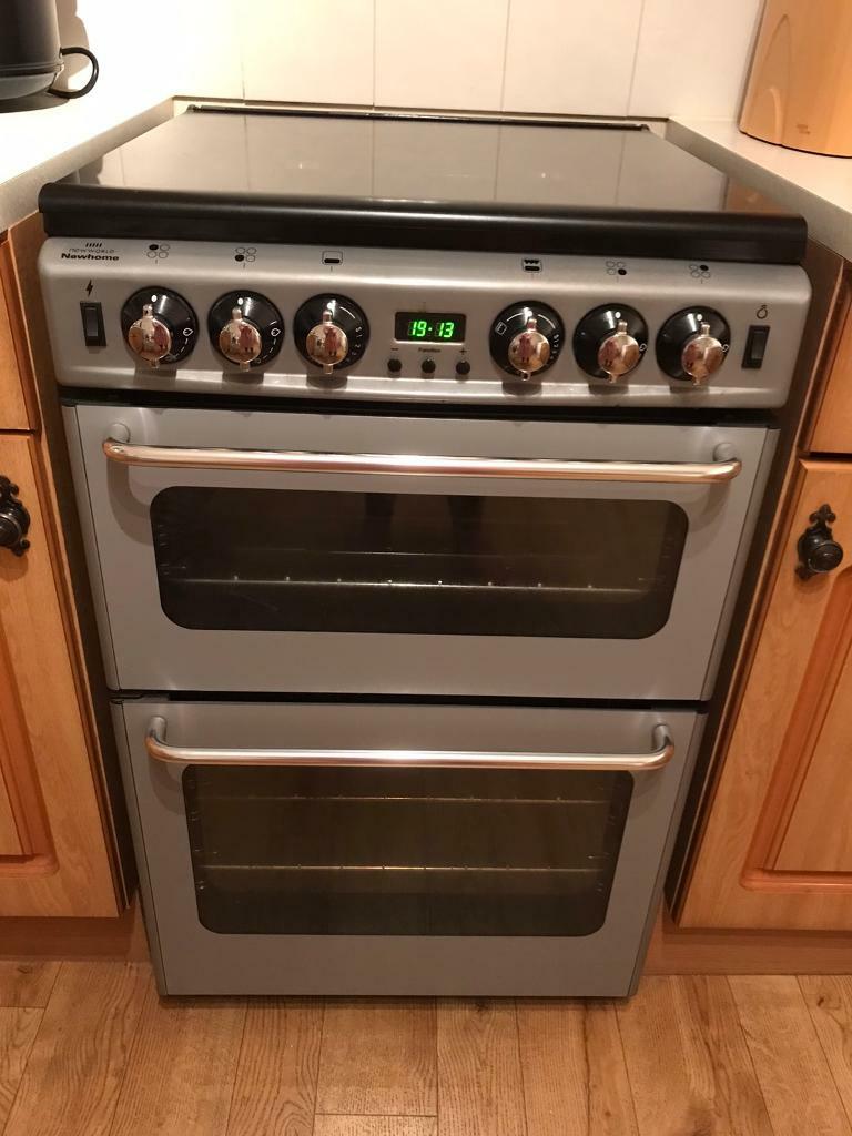 New World New Home freestanding gas cooker, excellent condition with