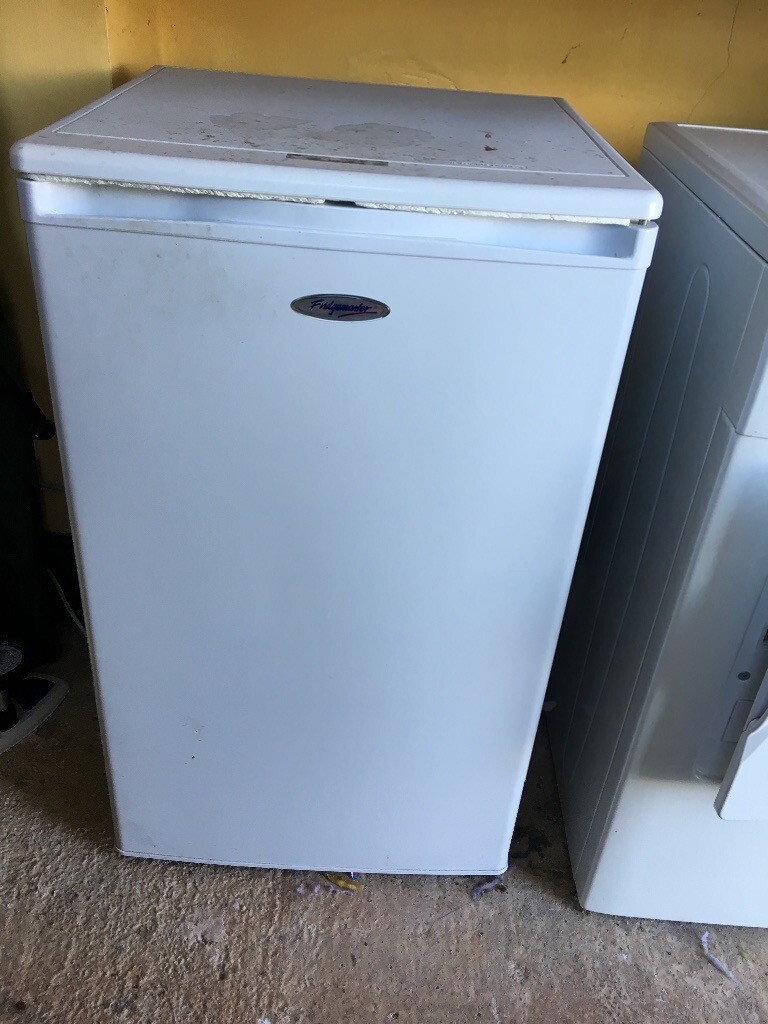 Small chest freezer in Torquay, Devon Gumtree