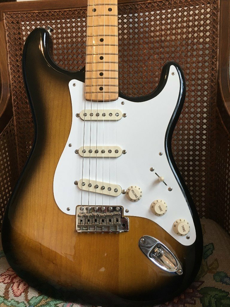 Fender USA 1957 reissue Stratocaster with custom case in Norwich