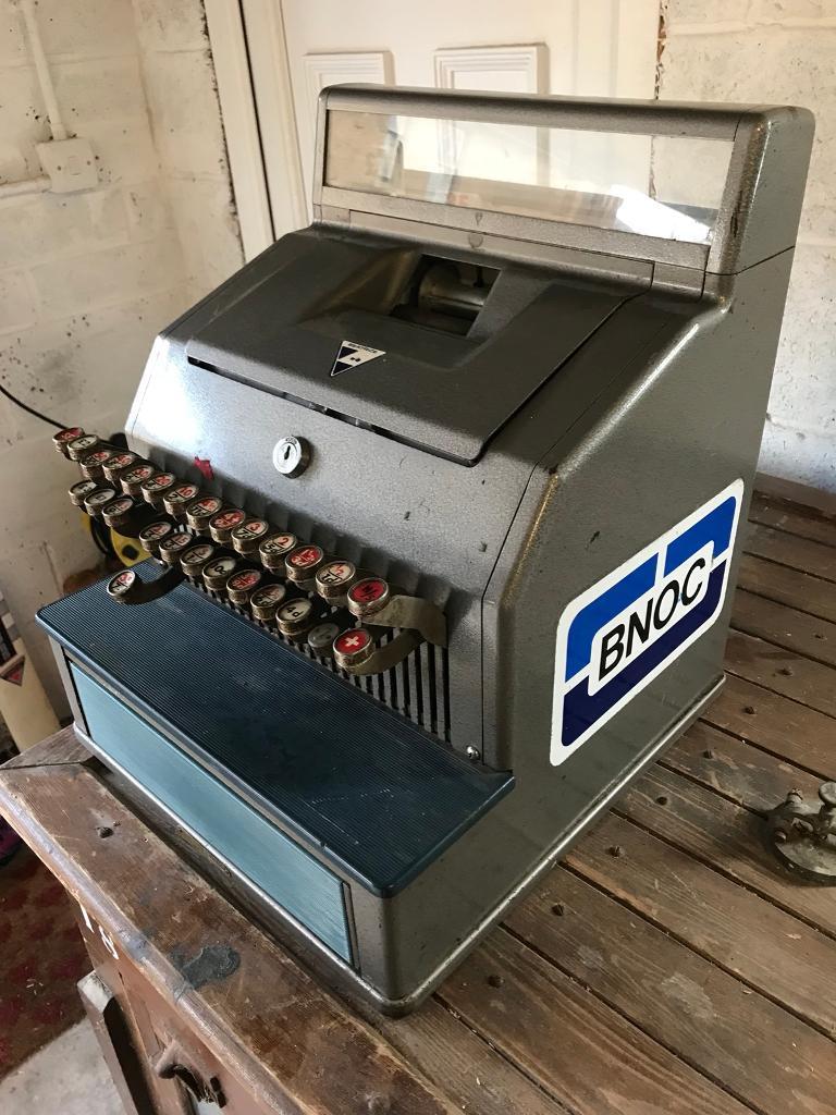 Large Old Vintage Gross Metal Shop Till Cash Register in Falkirk