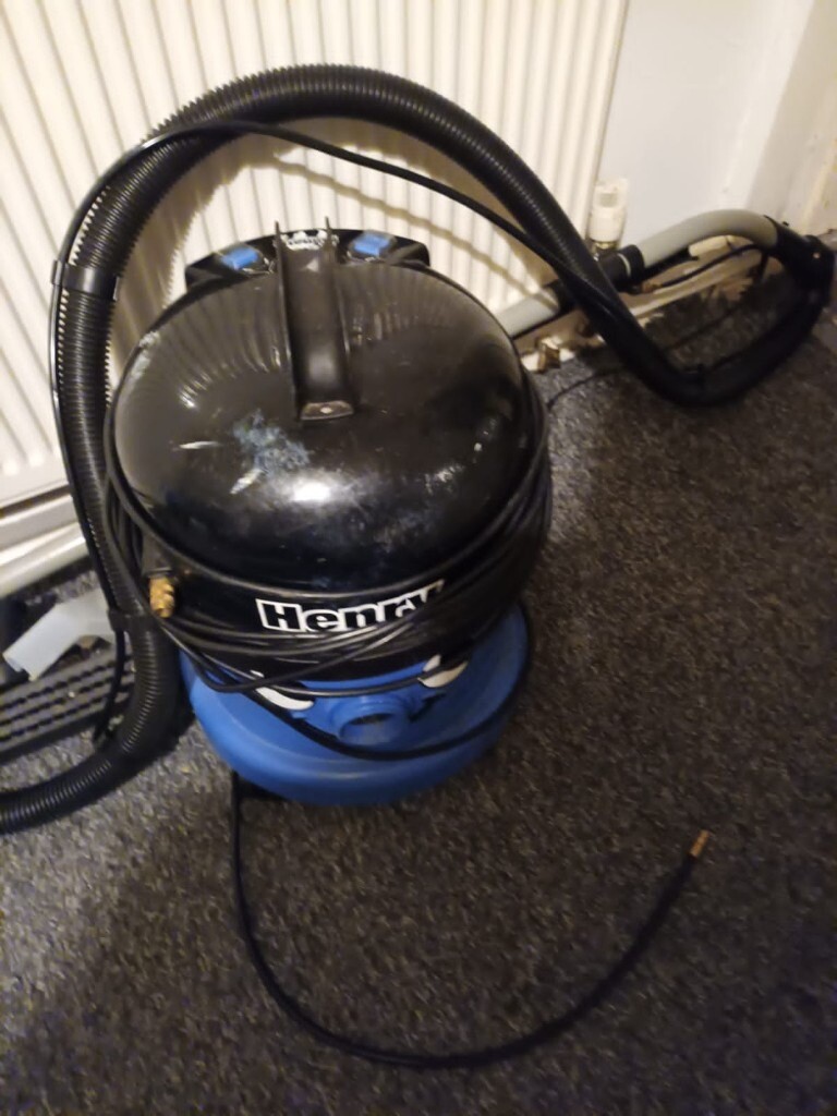 Henry wet & dry vacuum in Bartley Green, West Midlands Gumtree