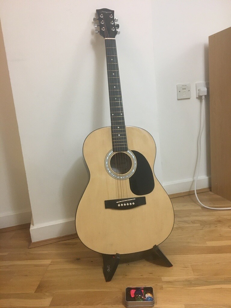 Acoustic guitar in Wembley, London Gumtree