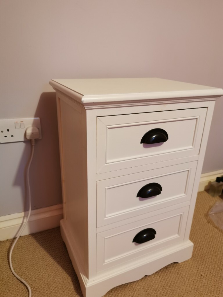 nice white bedside table in Launceston, Cornwall Gumtree