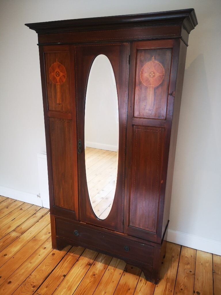 Victorian/Antique/Vintage wardrobe good condition in Stockport