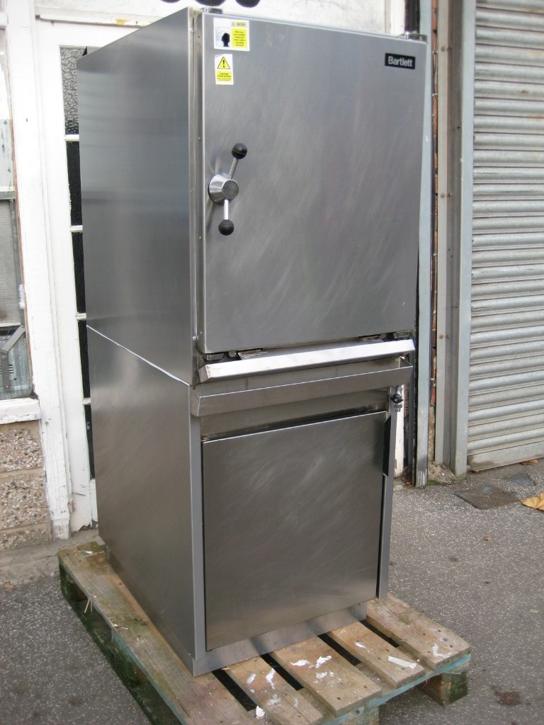 Bartlett E10G commercial steam oven natural gas Refurbished. in