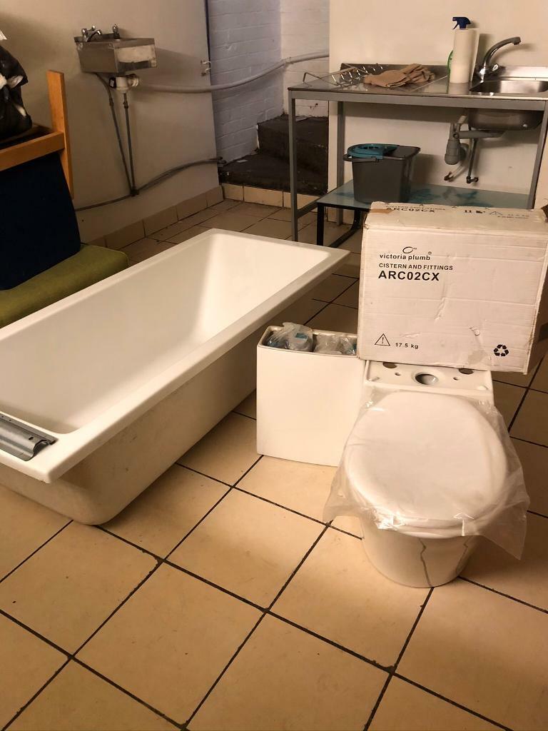 Victoria Plumb 3 piece Bathroom Suite in Rotherham, South Yorkshire