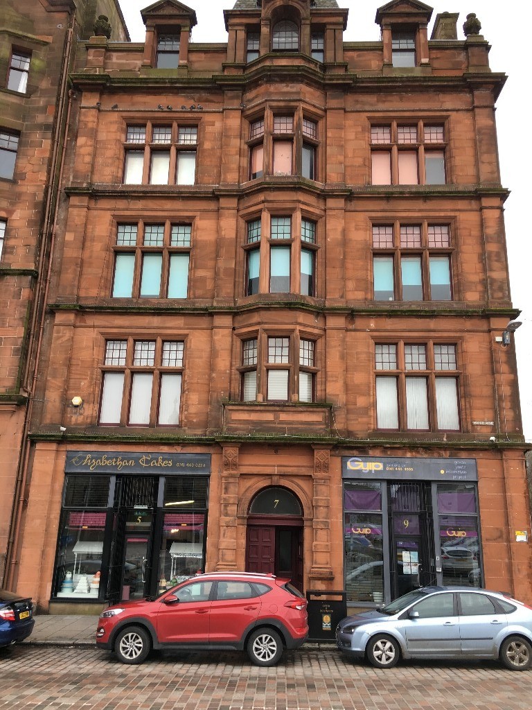 Office to let 1,220 sq ft. Water Row, Glasgow, G51 in Southside