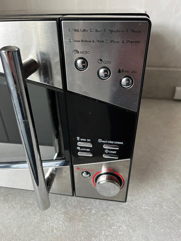 DeLonghi 800W Microwave Oven in Castlereagh, Belfast Gumtree