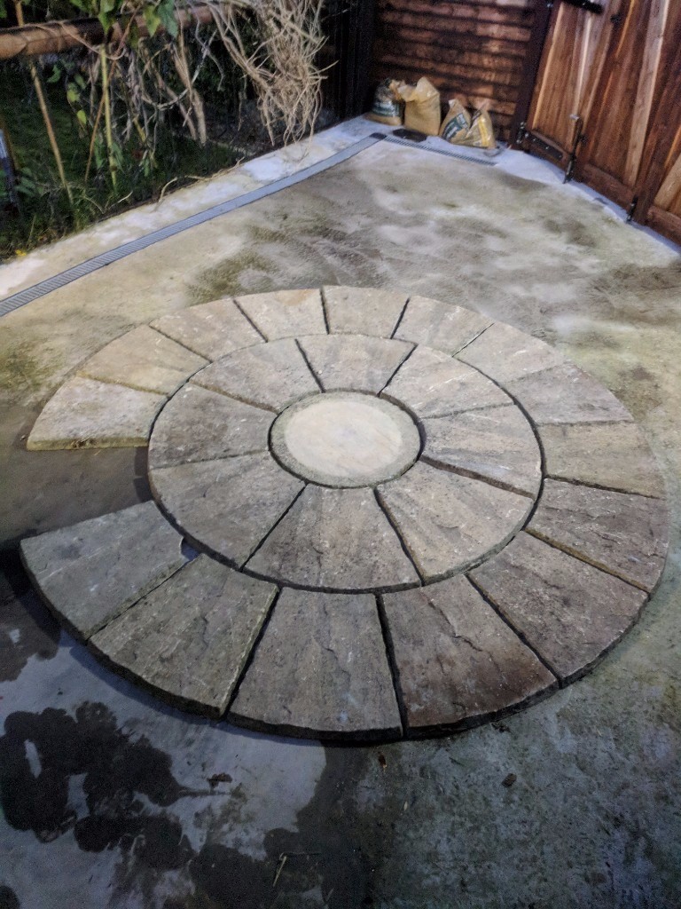Round paving stones in Swindon, Wiltshire Gumtree