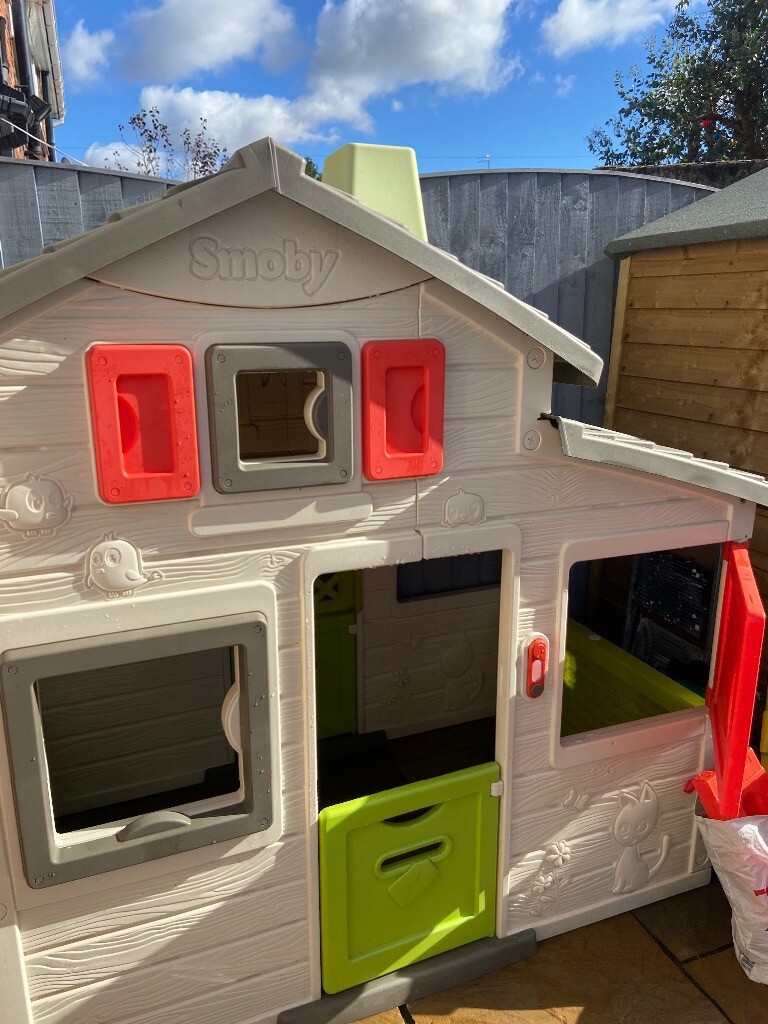 Smoby Playhouse with Bench in Widnes, Cheshire Gumtree