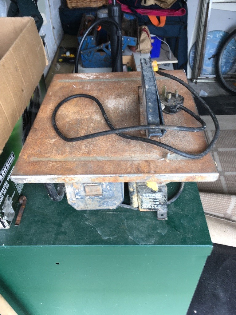 TITAN tile cutter in Maidenhead, Berkshire Gumtree