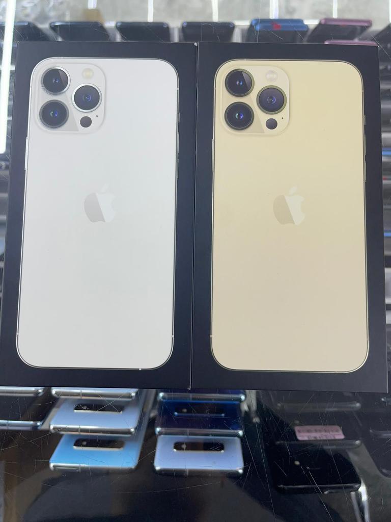 Apple Iphone 11 Pro Max 64gb 256gb 512gb Like New Box In Bradford West Yorkshire Gumtree