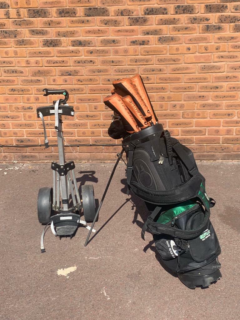 Mens TaylorMade Golf Clubs Full Set in WestonsuperMare, Somerset