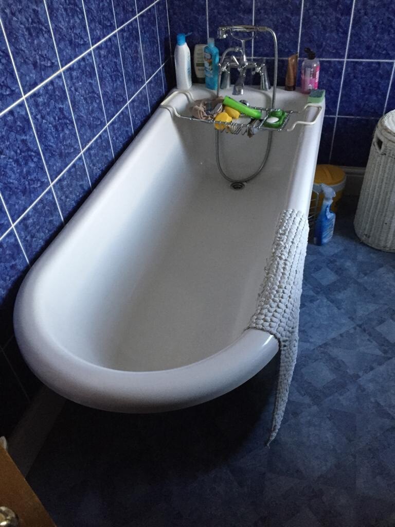 Bath, basin and toilet in Worksop, Nottinghamshire Gumtree
