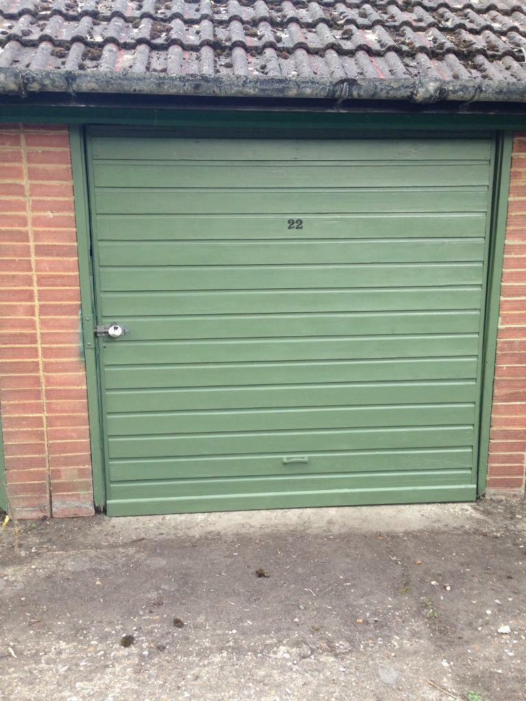Lock up garage for storage or parking in Maidenhead, Berkshire Gumtree