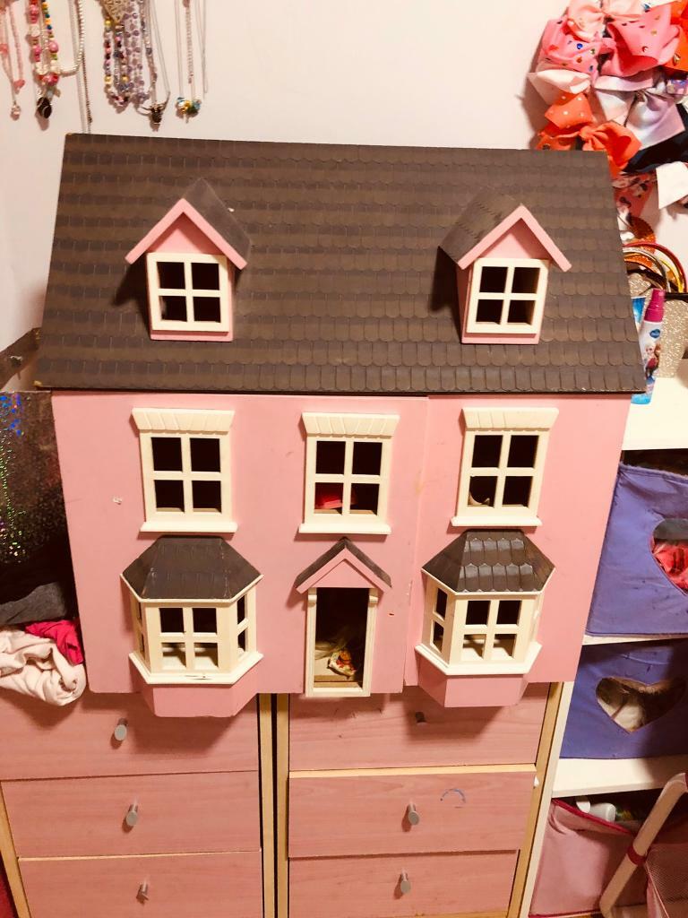 Wooden dolls house in Carrick Knowe, Edinburgh Gumtree