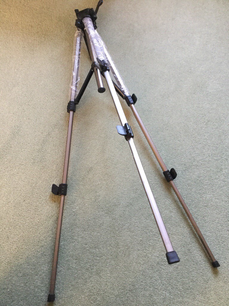 Miranda Pro 3 Telescopic Tripod. in Swansea Gumtree
