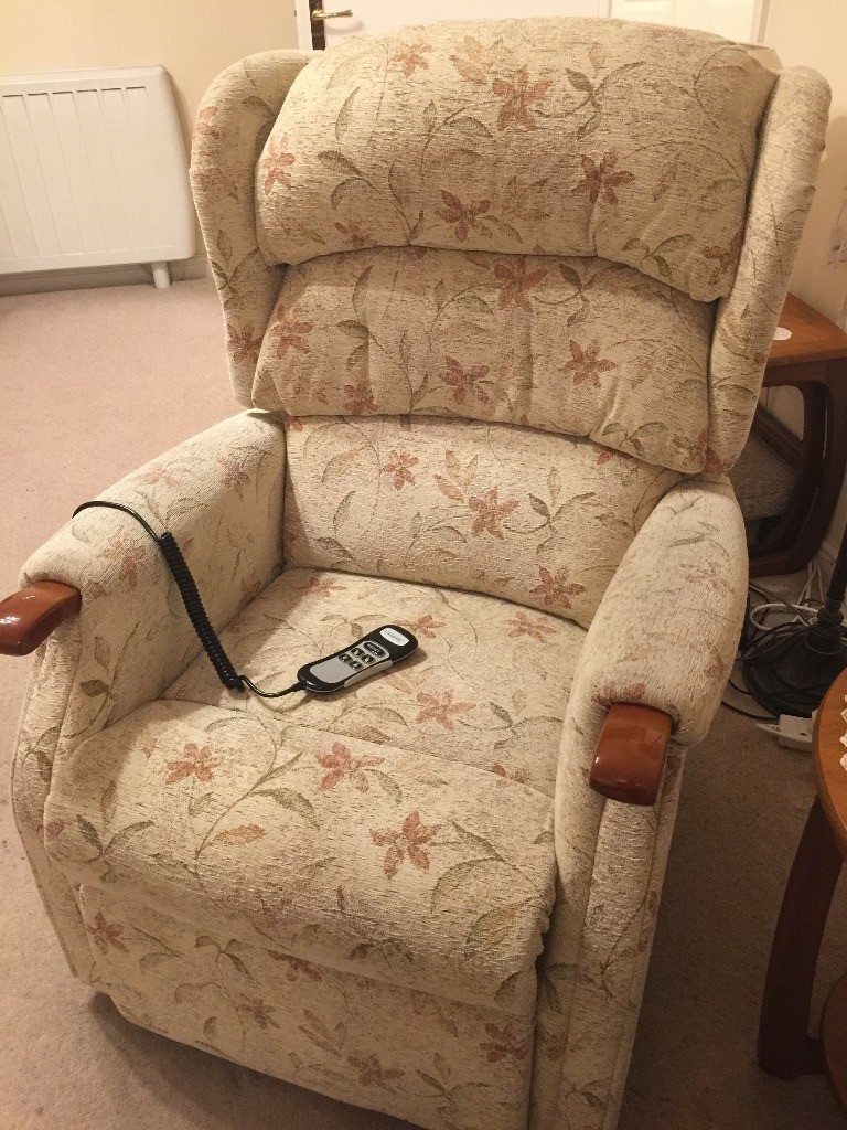 Celebrity Westbury Electric Riser Recliner Arm Chair collection from