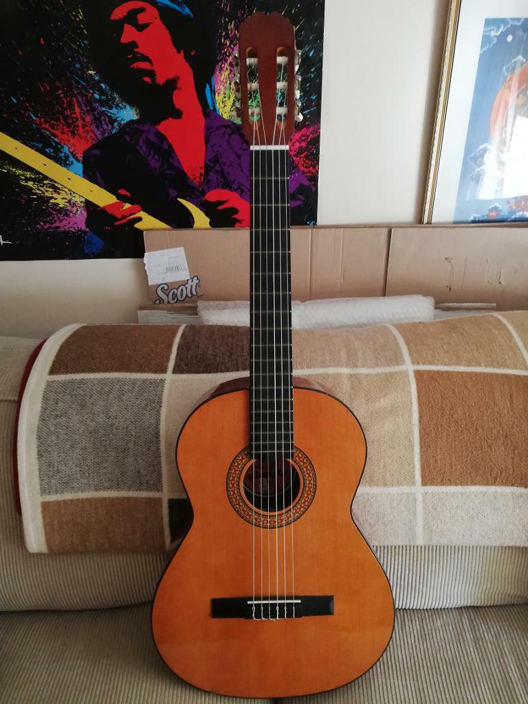 Spanish/Classical guitar for sale in Sherwood, Nottinghamshire Gumtree