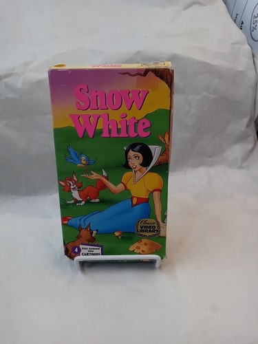 スノーホワイト 日本語吹替版 VHS スノーホワイト 日本語吹替版 VHS Amazon.co.jp: スノー