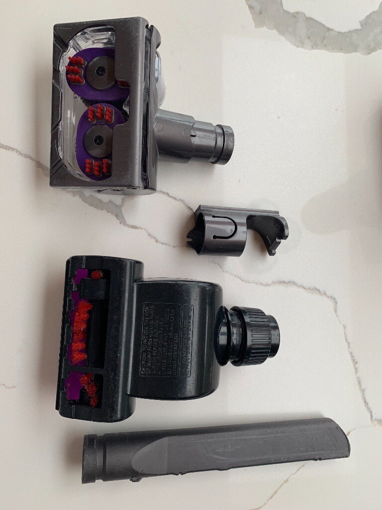 Dyson Hoover Parts 4 Attachments Lightly used ( Dyson DC40 Animal