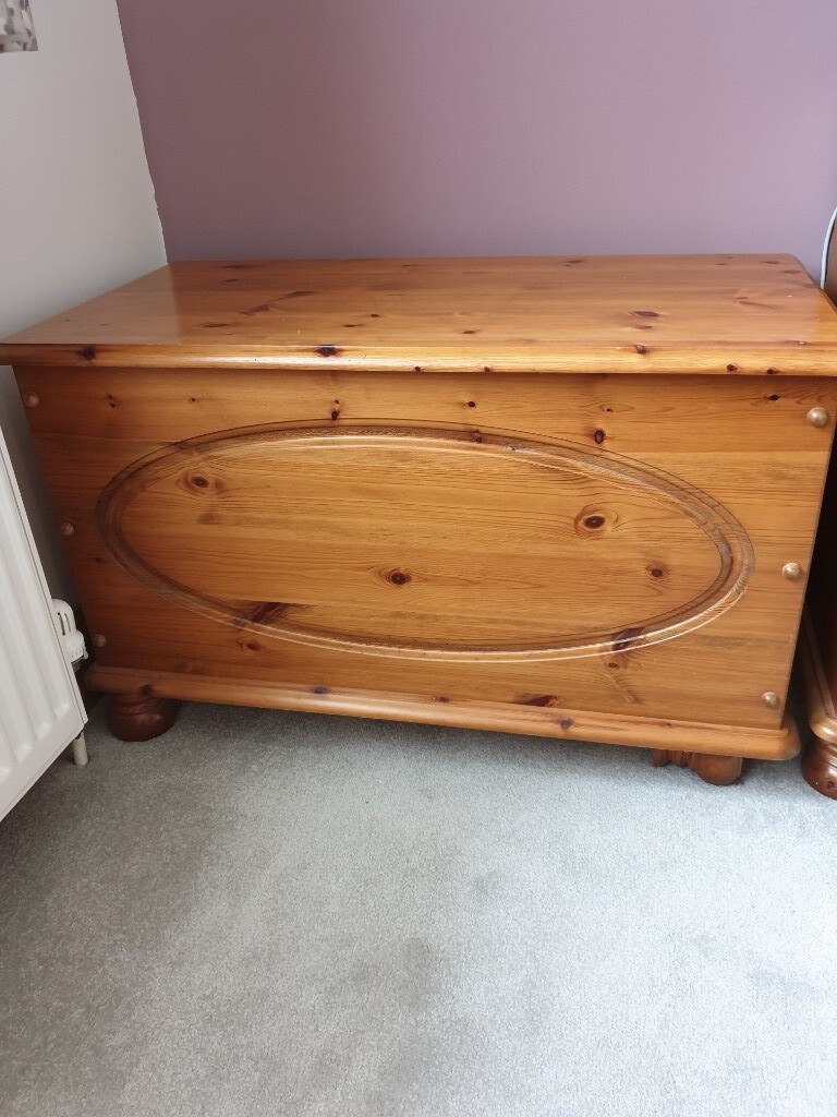 Solid pine ottoman in Cumbernauld, Glasgow Gumtree