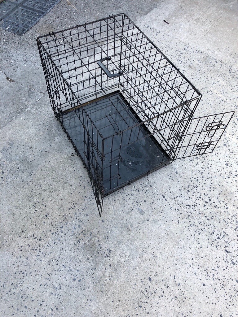 Dog cage in Swansea Gumtree