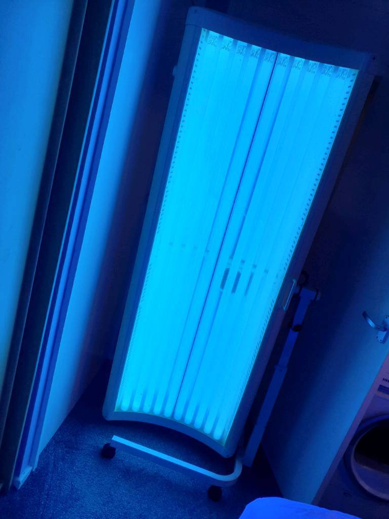 Phillips 10 tube canopy sunbed | in Sandwell, West Midlands | Gumtree