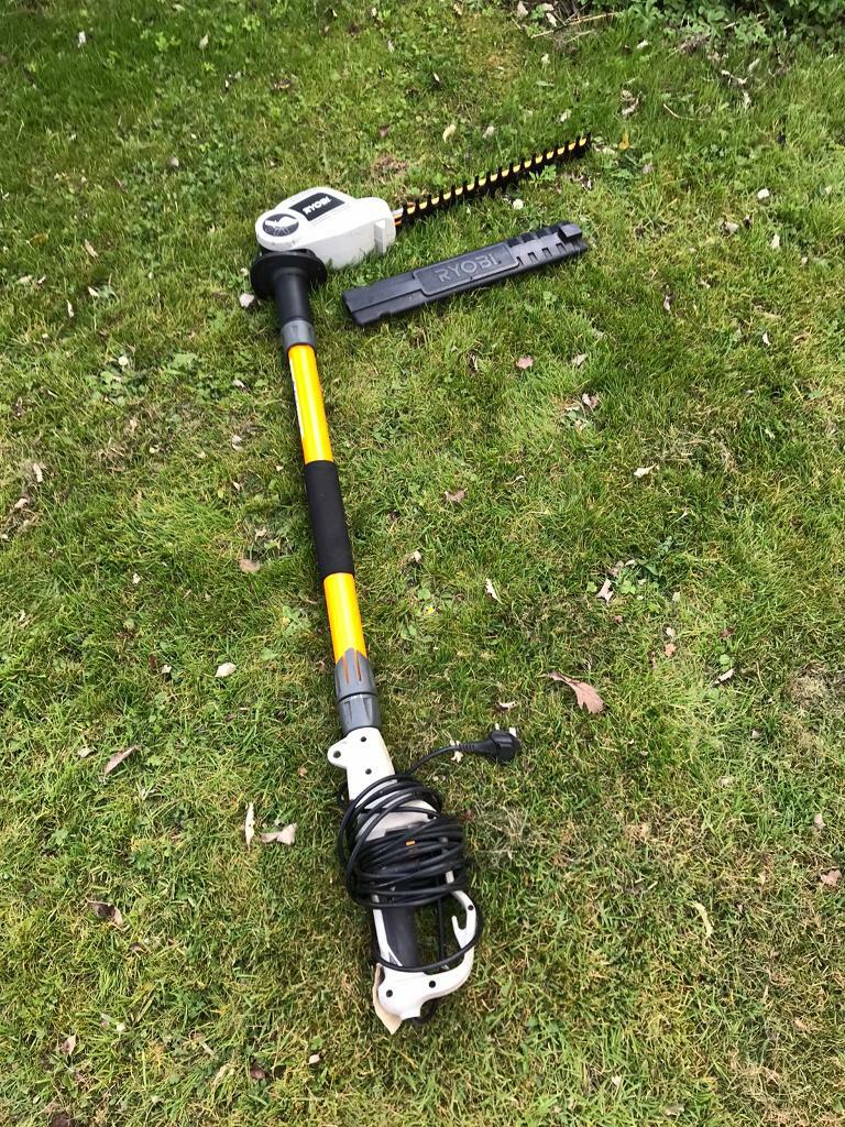 Long Reach Telescopic Hedge Trimmer in RossonWye, Herefordshire