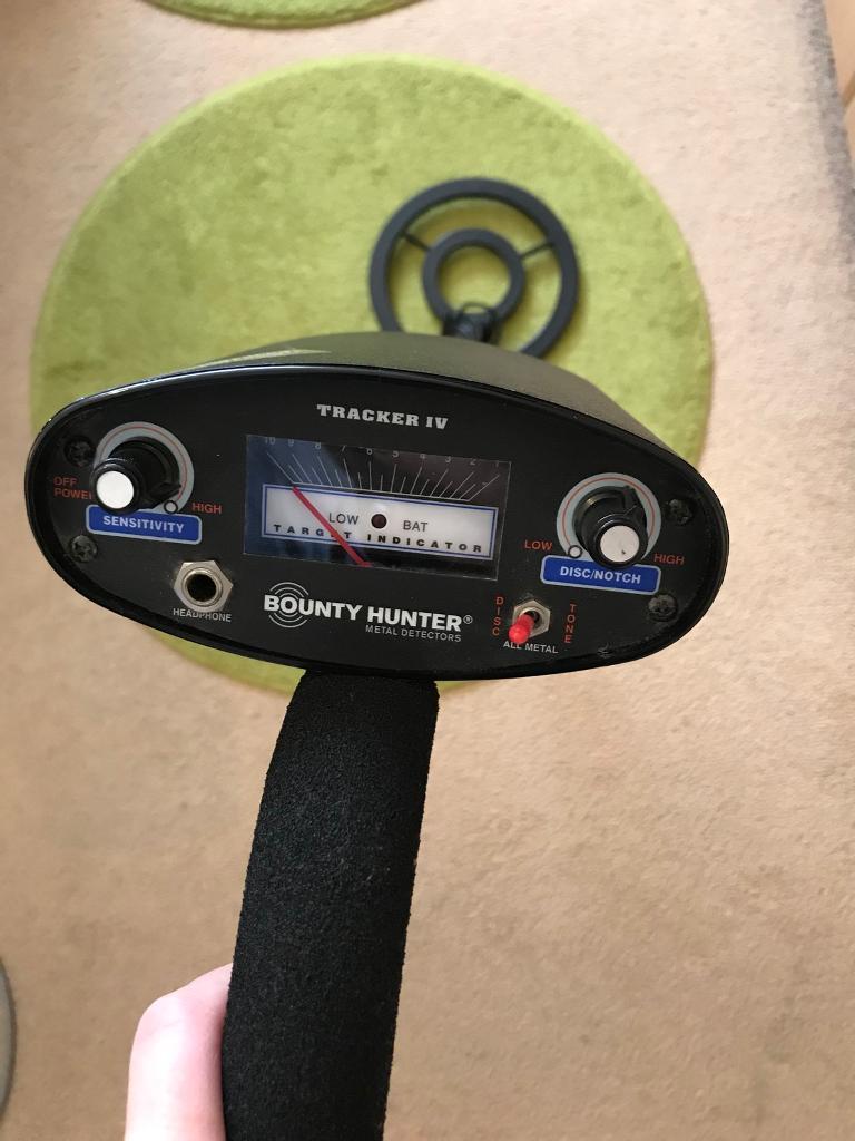 Bounty Hunter Tracker IV Metal Detector with adjustable trash