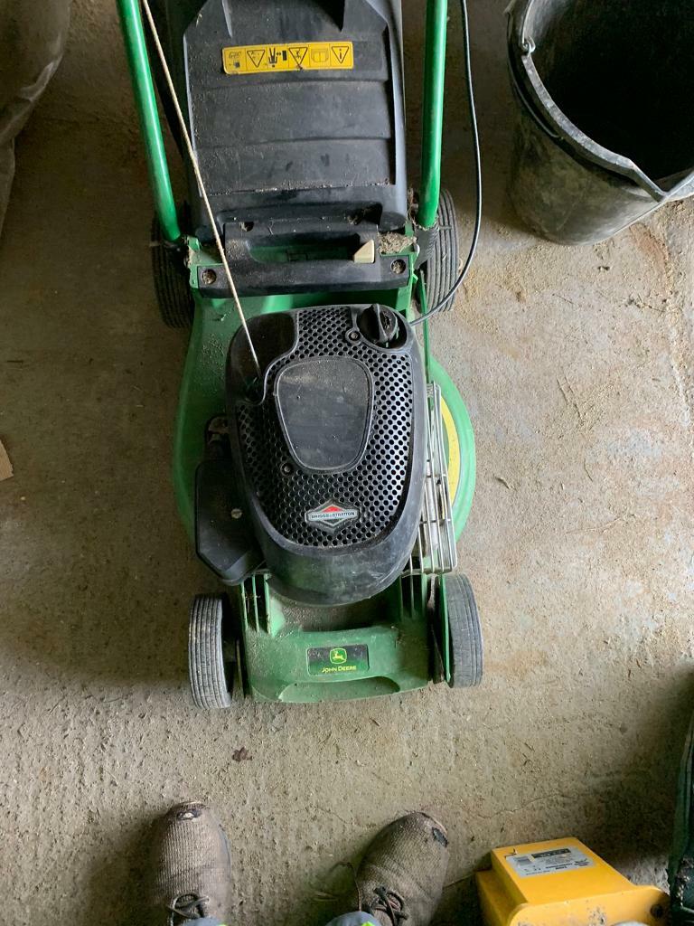 Cut Your Lawn In Half The John Deere Push Lawn Mower Hack - c3pfk19