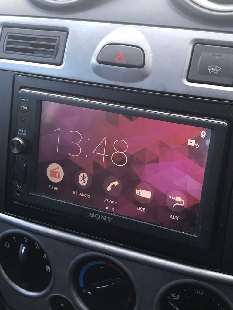 Sony XAVAX1000 car radio double, Bluetooth , hands free , touchscreen