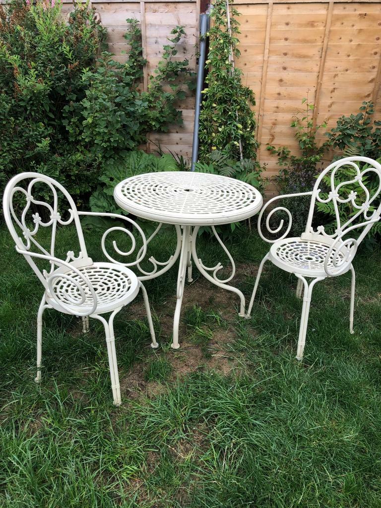 Metal garden furniture set table and chairs | in Sheffield, South