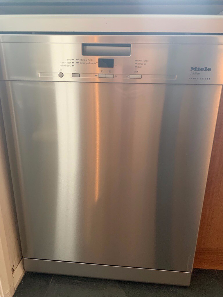Miele Freestanding Jubilee Dishwasher G4940 Clean Steel. Excellent