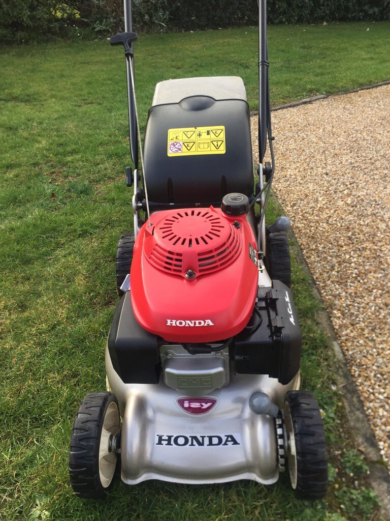 16” Honda Izy petrol self propelled mower in East Preston, West