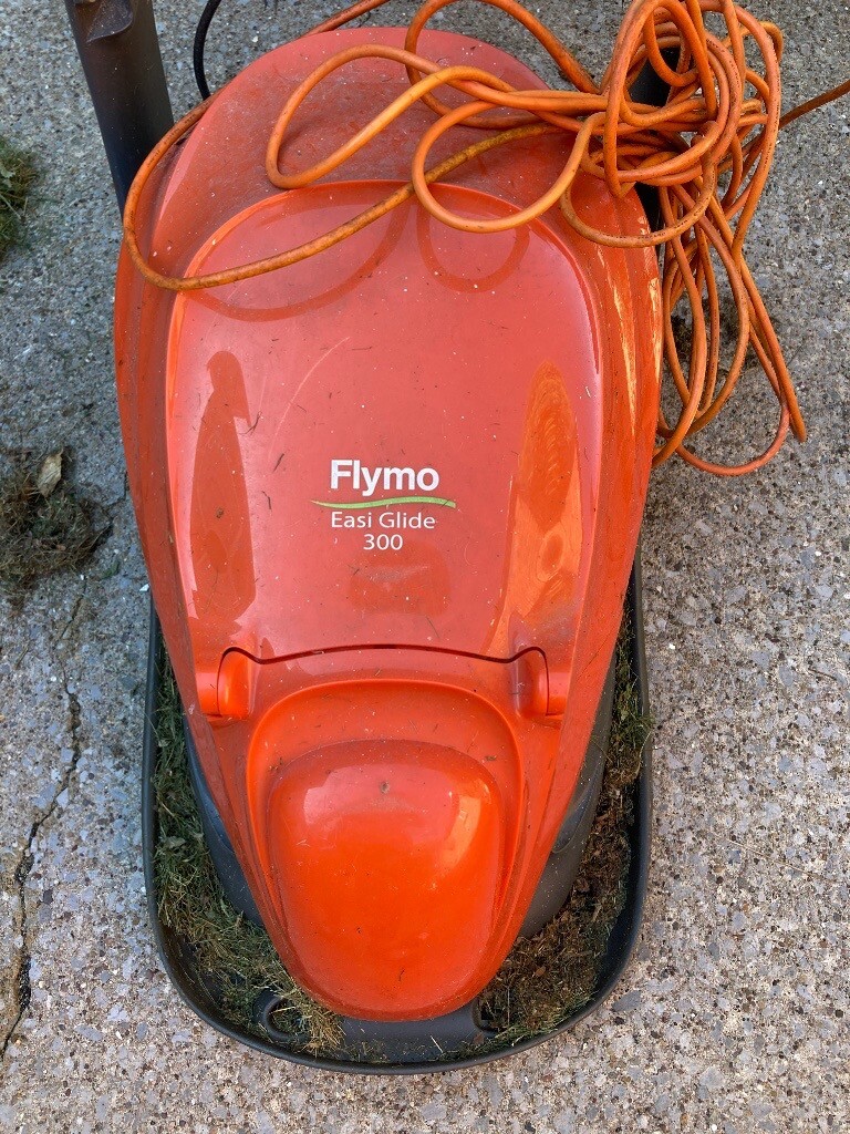 Flymo Easi Glide 300 in Matlock, Derbyshire Gumtree