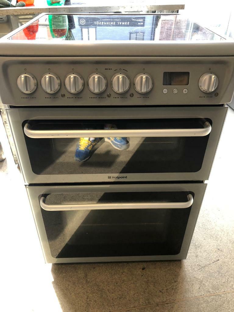 Hotpoint Electric Cooker 60 cm wide in Colchester, Essex Gumtree