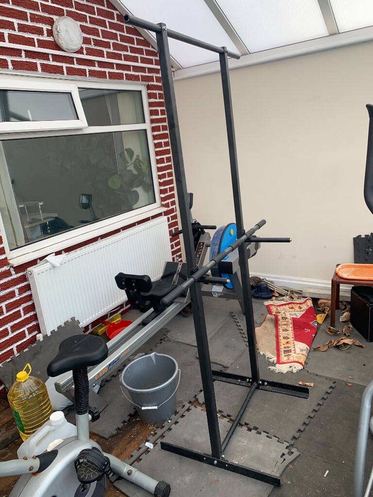 Tricep/Pull up bar in Great Sutton, Cheshire Gumtree