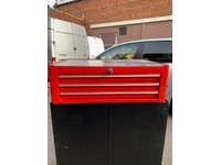 Snap on middle box toolbox with 1 key