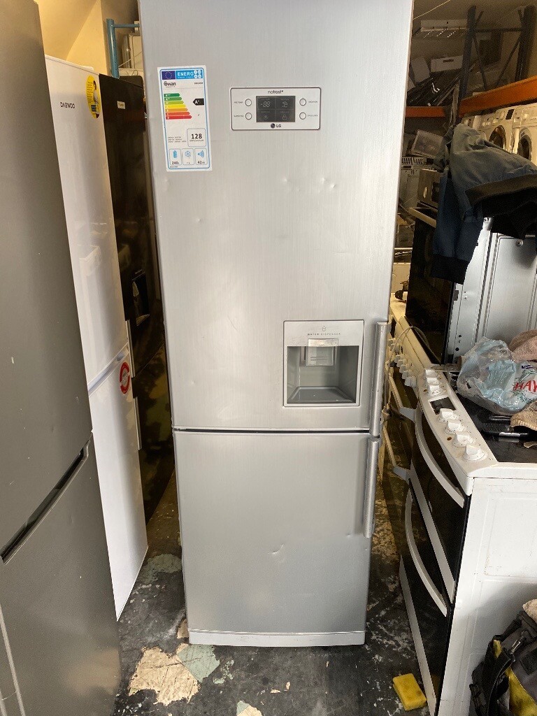 LG fridge freezer height is 190 cm and width is 60 cm very nice