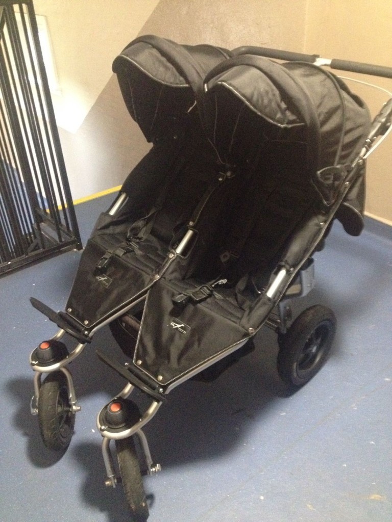 Twinner twist duo twin pram for sale in Greenock, Inverclyde Gumtree