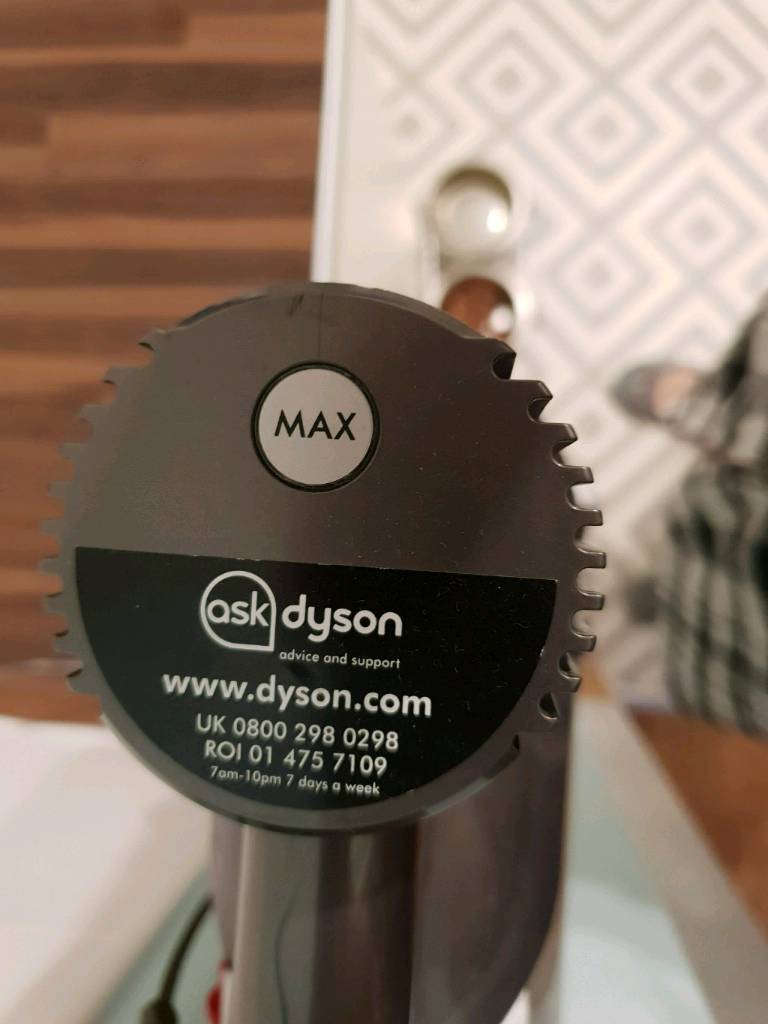 Dyson cordless hoover | in Tullibody, Clackmannanshire
