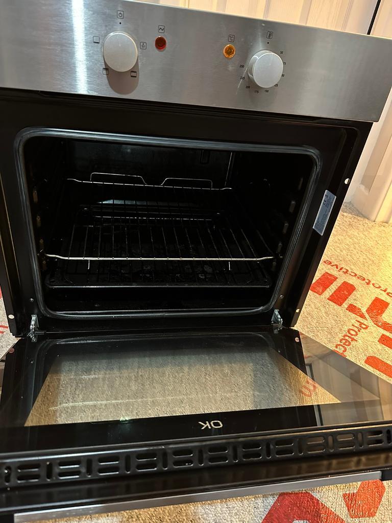 CSB60A BUILT IN SINGLE ELECTRIC OVEN STAINLESS STEEL 595 X 595MM in