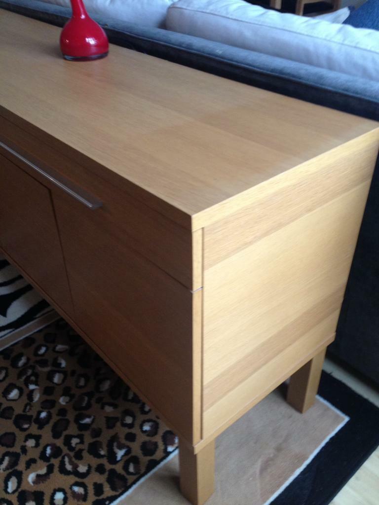 House Clearance Console Very Tall Clothes Rail And A Dining Table And 3 Chairs In Richmond London Gumtree