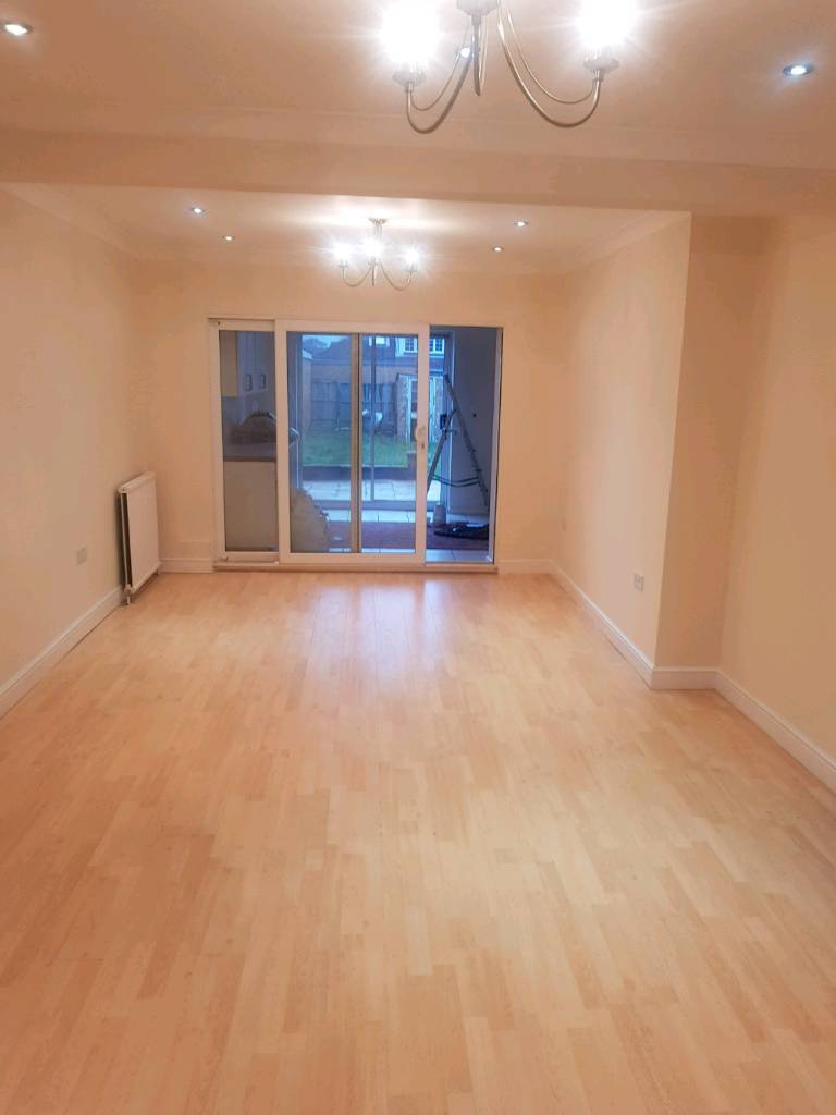 3 Bedroom 2 Bathroom Extended House for Rent Wentworth Crescent Hayes