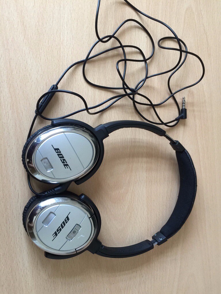 Bose Quiet Comfort 3 QC3 On Ear Acoustic Noise Cancelling NC Headphones