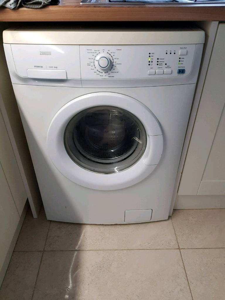 Zanussi 6kg freestanding washing machine in Finaghy, Belfast Gumtree