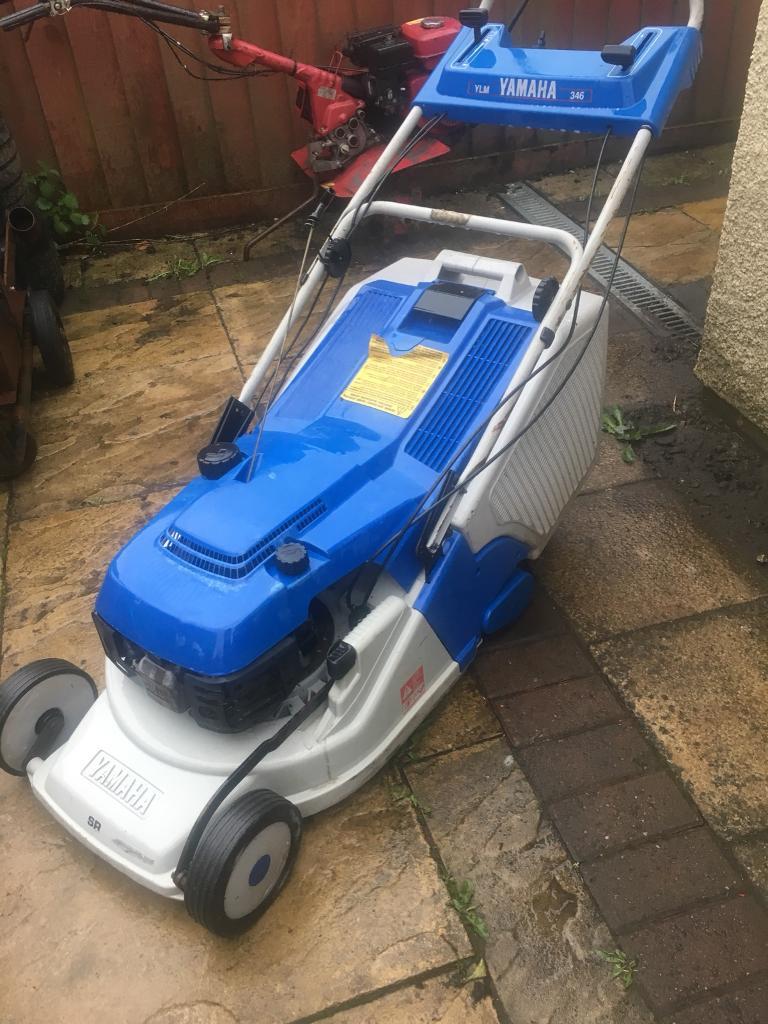 Yamaha Petrol Lawnmower self propelled mower with rear roller in