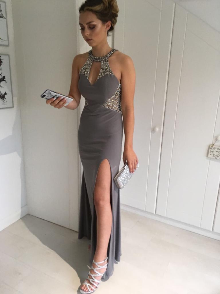 Stunning silver grey evening/ prom dress in Nuthall, Nottinghamshire